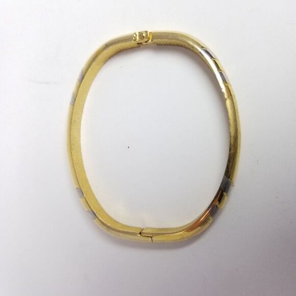Vintage Gold Tone Hinged Bangle Bracelet, Rectangular Shape, Smaller Size - Picture 3 of 6